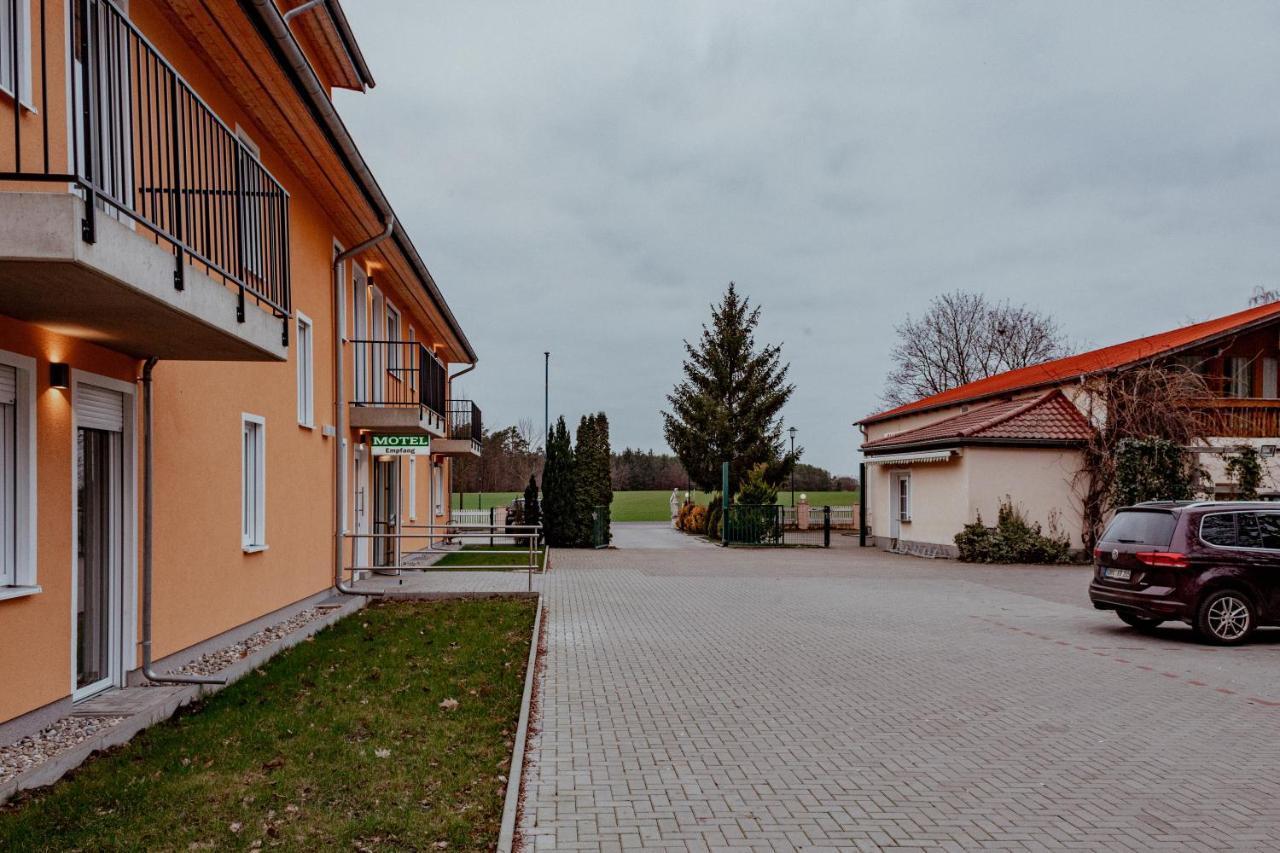 Motel Zur Dachsbaude Wandlitz Kültér fotó